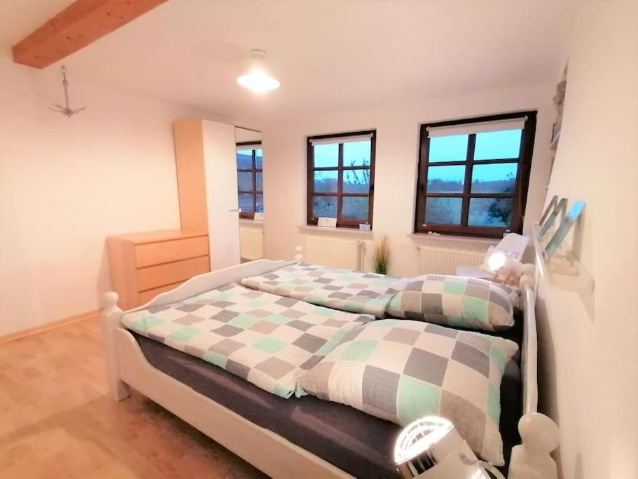 Ferienwohnung Fernblick Osdorf Ngoại thất bức ảnh